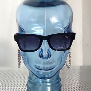 Quay Makin' Moves Polarized in Black Smoke Sunglasses